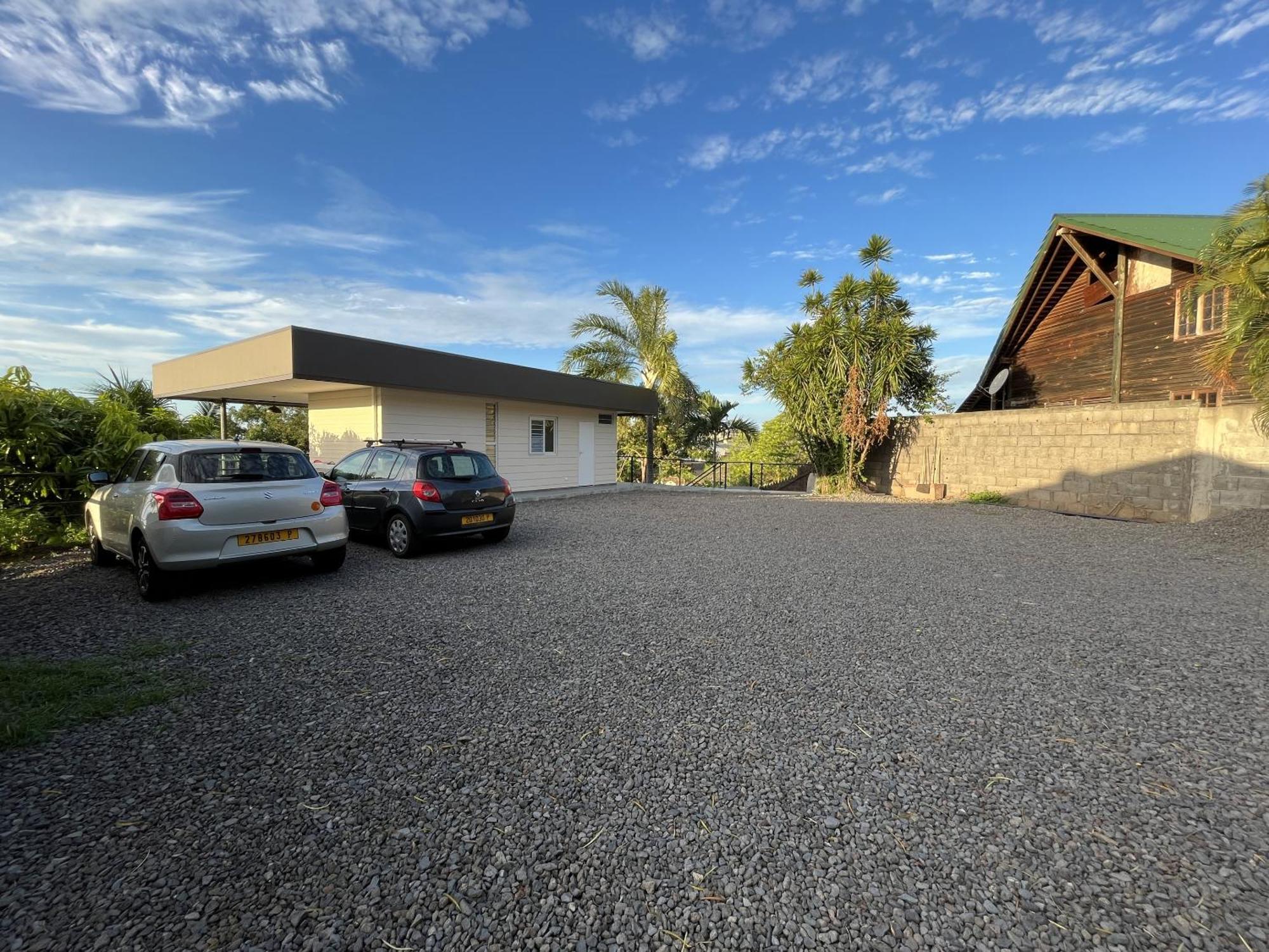 Ononui Lodge Airport, Ocean-View, Private Bathroom And Balcony, Free Wifi And Parking, On-Site Car Rental Faaa Bagian luar foto