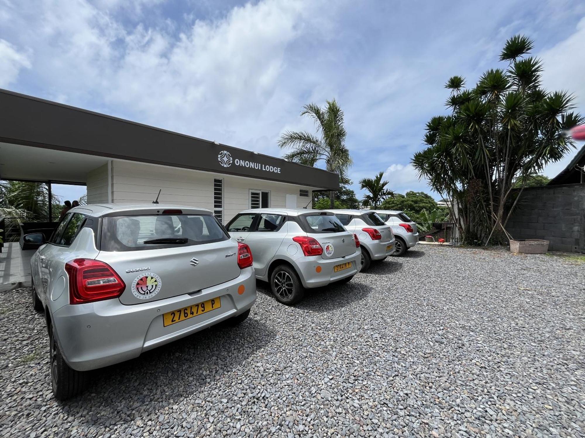 Ononui Lodge Airport, Ocean-View, Private Bathroom And Balcony, Free Wifi And Parking, On-Site Car Rental Faaa Bagian luar foto