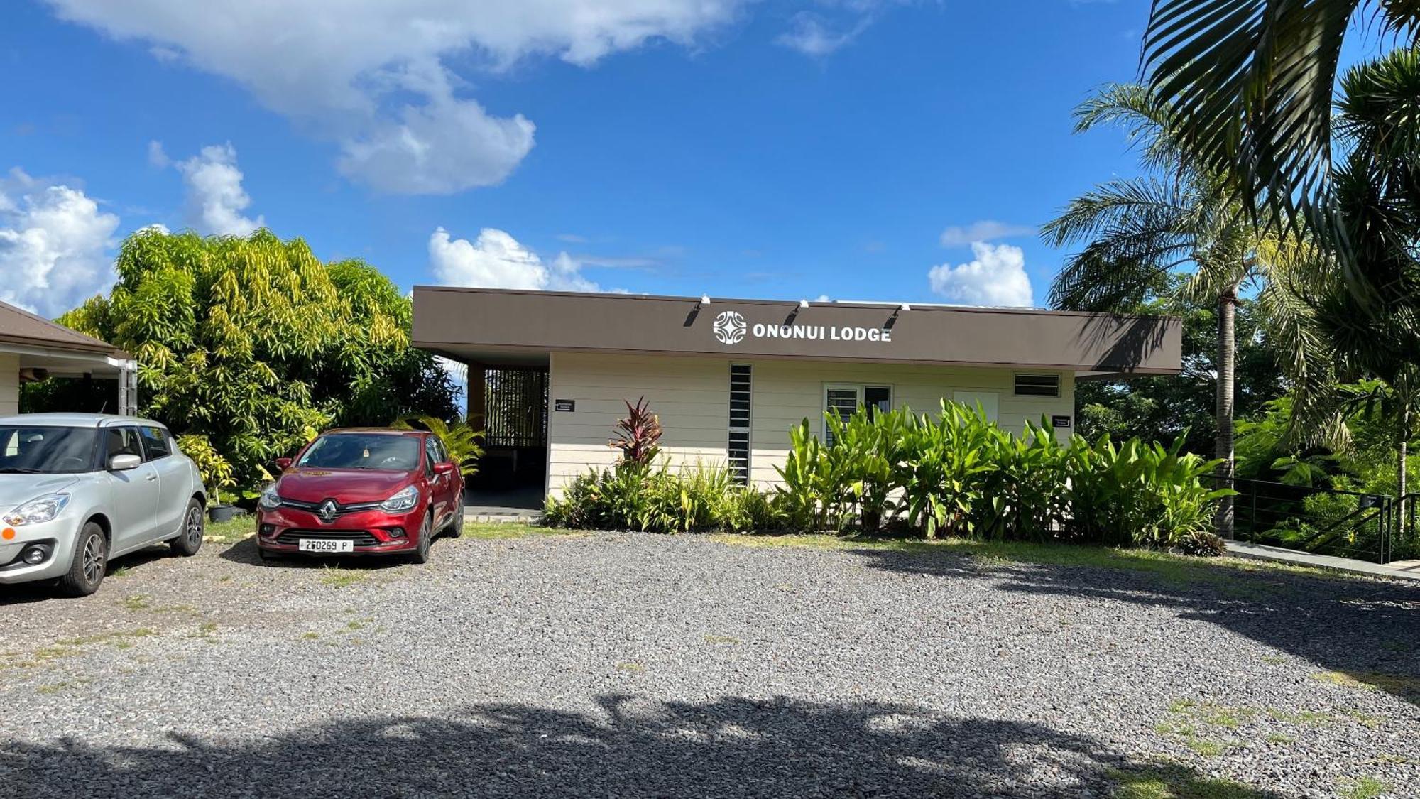 Ononui Lodge Airport, Ocean-View, Private Bathroom And Balcony, Free Wifi And Parking, On-Site Car Rental Faaa Bagian luar foto